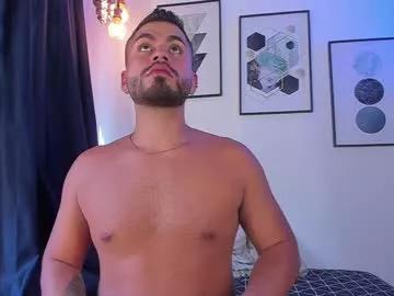 los_juanes from Chaturbate is Freechat