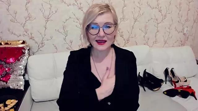 sabrinamacmarren from StripChat is Freechat