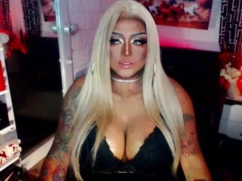 TiffanyWolf from StripChat is Freechat